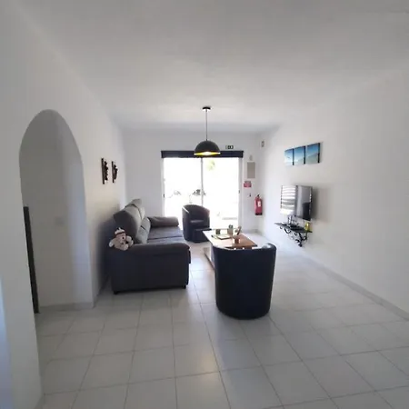 Perola De Sandy * Paderne (Faro)